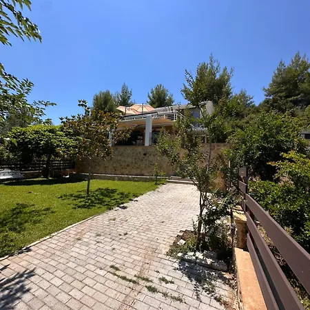 Вилла Stone Horizon *