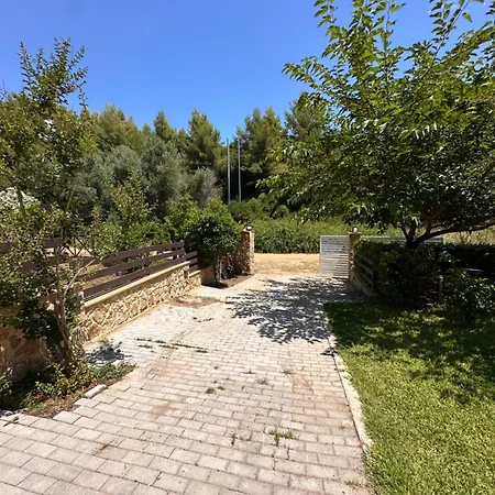 Vilă Stone Horizon *